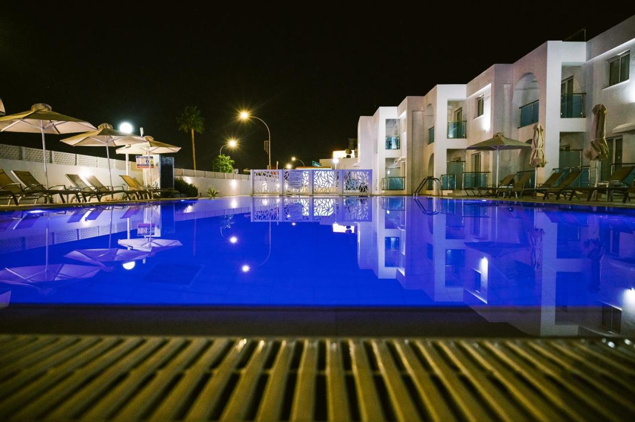 Kaos Hotel Apartments Ayía Nápa Extérieur photo